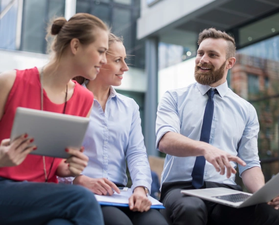 salesforce experience cloud consultant