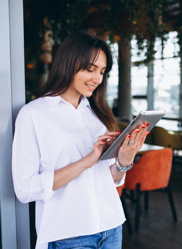 salesforce experience cloud consultant